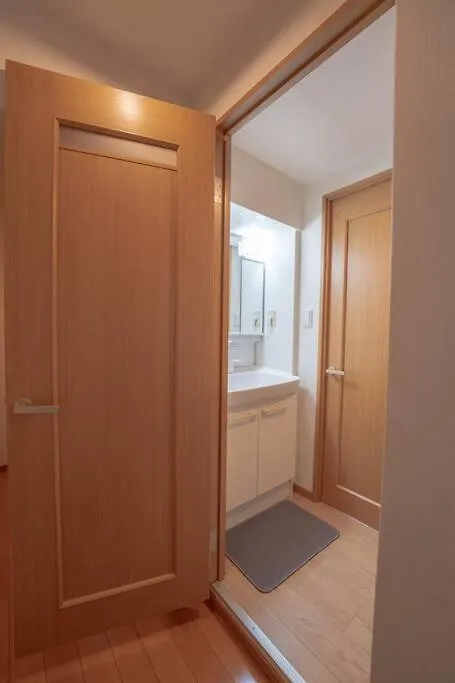 12 Min Walk To Shinjuku Str ,6 Min Higashishinjuku ,Nearest Kabukicho ,Shinjuku Oen, Apartment Tokyo Japan
